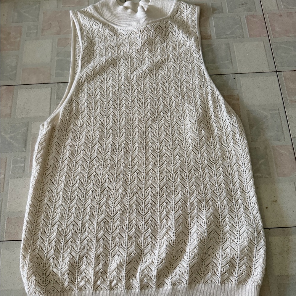GAP Cream Open-Knit Sleeveless Sweater Vest - Womens Size Medium